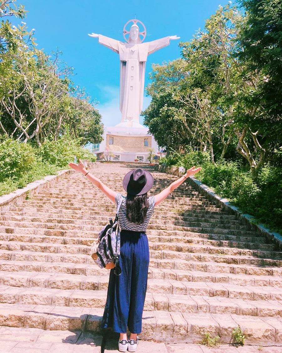 Christ-the-King-Monument