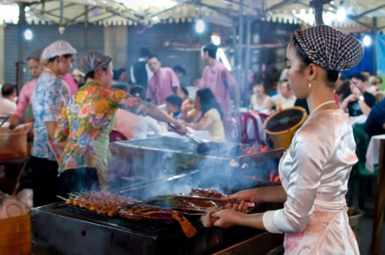 AUTHENTIC STREET FOOD TOUR