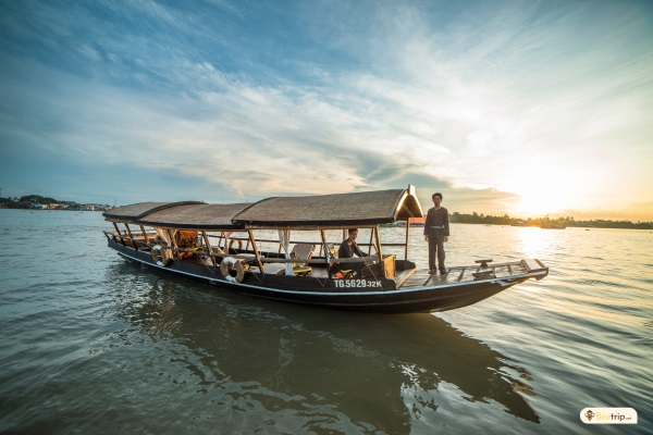 CU CHI TUNNEL AND MEKONG DELTA ONE-DAY TOUR